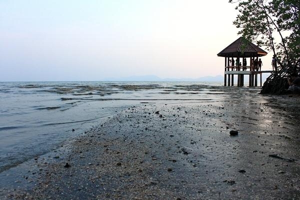 หาดทรายดำ