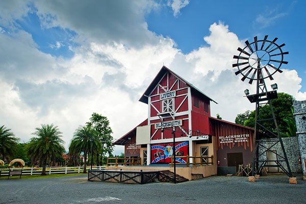 Panther Creek Resort