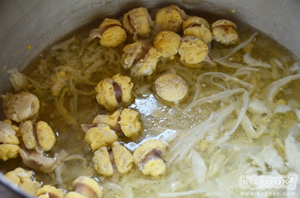 เลาะเลียบริมเจ้าพระยา ชิมของอร่อยท่าพระจันทร์-ท่าช้าง