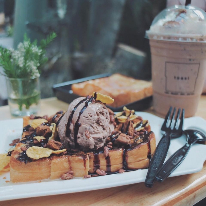 Toast Aree