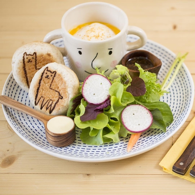 Nahim Cafe
