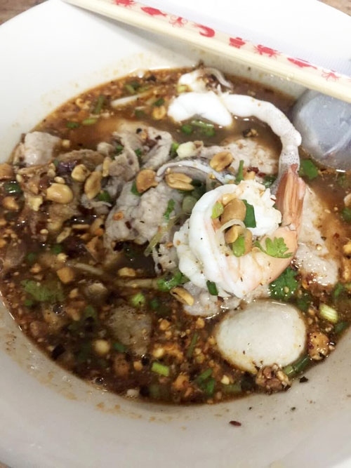 ก๋วยเตี๋ยวต้มยำโบราณ (ร้านเปลวนครปฐม สาขา 2)