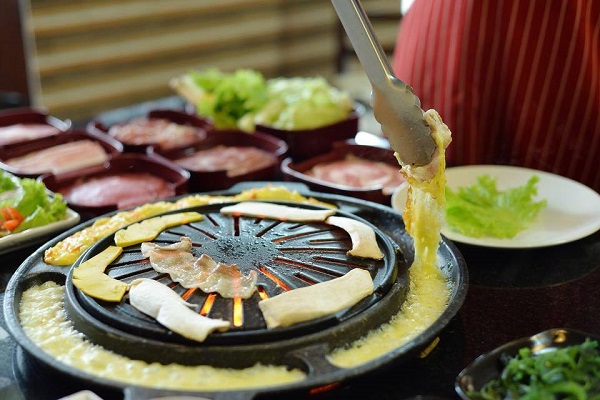ร้าน UKI