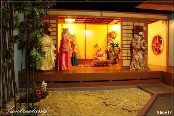 สุนทรีแลนด์  : เพลินไปกับดินแดนตุ๊กตาหมี